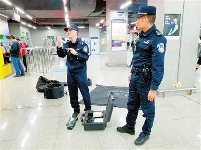 開展疑似爆炸物品處置培訓(xùn) 開展疑似爆炸物品處置培訓(xùn)