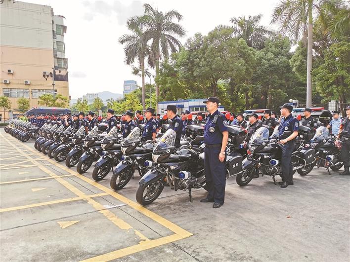 龍城派出所義警大巡邏 龍城派出所義警大巡邏