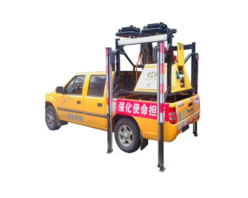 自動(dòng)裝卸移動(dòng)照明燈塔皮卡裝車示意圖 自動(dòng)裝卸移動(dòng)照明燈塔皮卡裝車示意圖