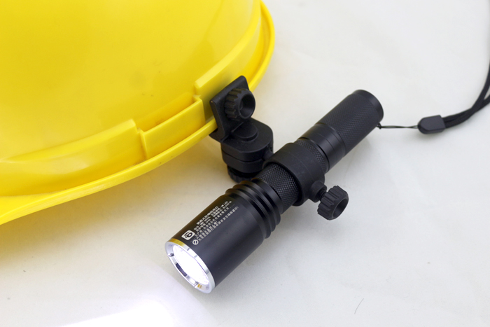 佩戴式防爆照明燈燈架安裝 佩戴式防爆照明燈燈架安裝